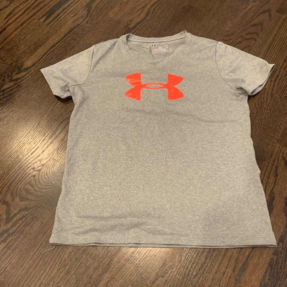 Under Armour tee loose dri-fit large